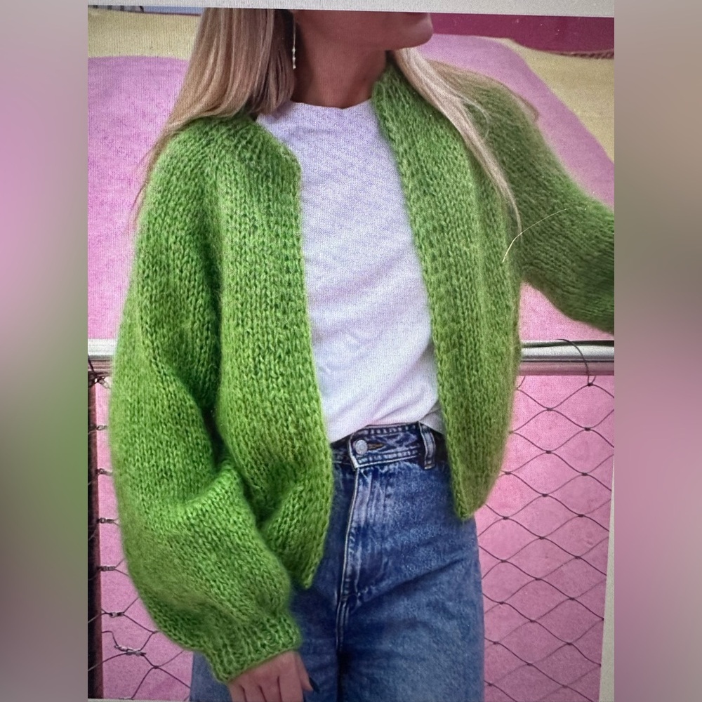 Elegant Green Women's Cardigan Handknit.